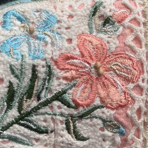 Adorable Pink Embroidered Vintage Golf Shirt - Picture 10 of 11